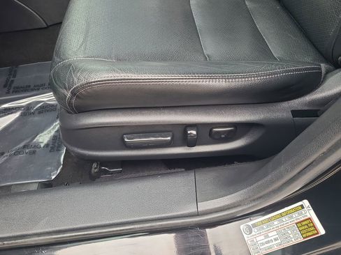 Used 2017 Honda Accord Touring image 19