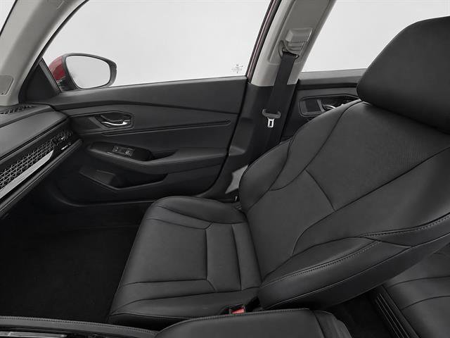 Used 2024 Honda Accord Touring image 12