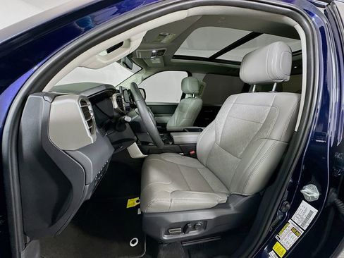 Used 2024 Toyota Tundra Limited image 21