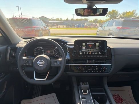 New 2025 Nissan Pathfinder SL w/ Cargo Package image 14