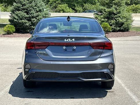 Used 2024 Kia Forte LXS w/ LXS Technology Package FWD image 4