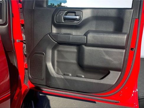 Used 2024 Chevrolet Silverado 1500 Custom image 25