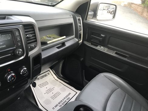 Used 2016 RAM 1500 ST image 16