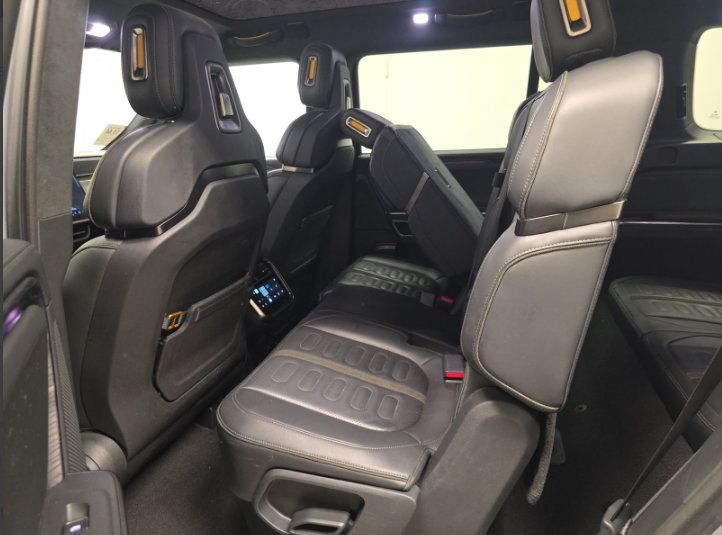 Used 2024 Rivian R1S Adventure Dual AWD/4WD image 7