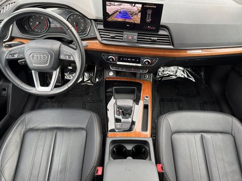 Used 2023 Audi Q5 2.0T Premium w/ Convenience Package AWD/4WD image 12