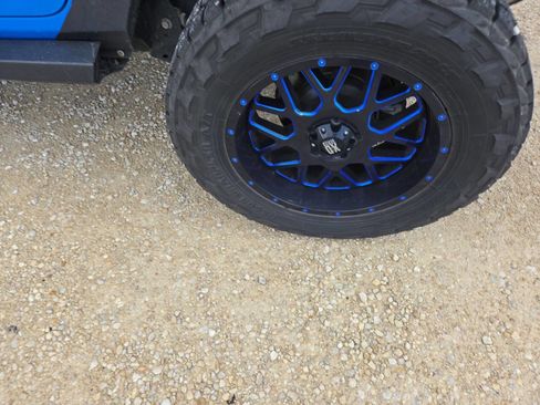 Used 2018 Jeep Wrangler Unlimited Sport S image 7