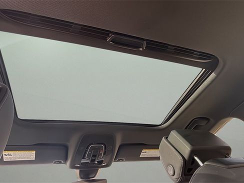 Used 2023 Audi A4 2.0T Premium w/ Convenience Package image 15