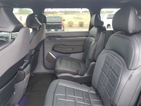 Certified 2026 Kia EV9 Land w/ Nightfall Edition Package image 13