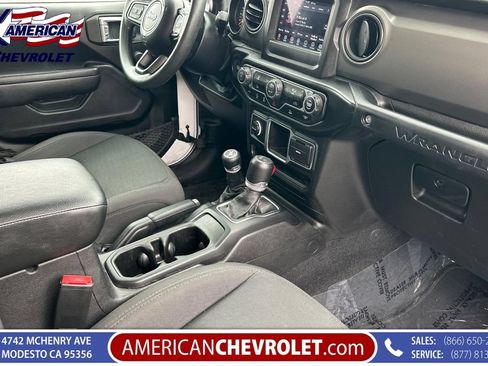 Used 2022 Jeep Wrangler Sport AWD/4WD image 21
