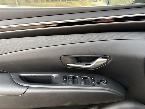 Used 2023 Hyundai Santa Cruz SEL Premium image 15