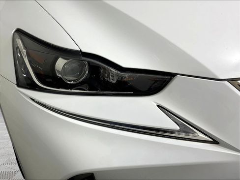 Used 2019 Lexus IS 300 F Sport w/ F Sport Package AWD/4WD image 32