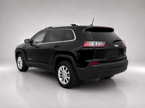 Used 2019 Jeep Cherokee Latitude w/ Popular Appearance Group FWD image 3