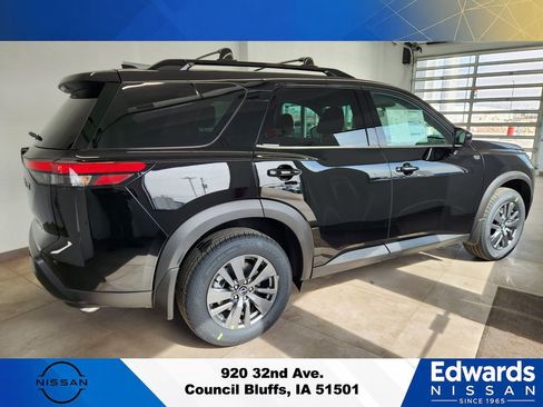 New 2026 Nissan Pathfinder SV AWD/4WD image 6
