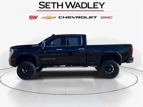 New 2025 GMC Sierra 2500 Denali w/ Denali Reserve Package image 4