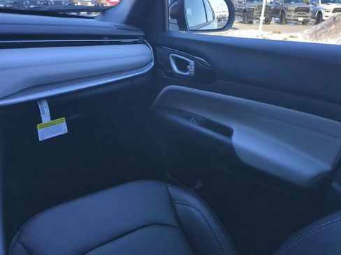 New 2026 Jeep Compass Limited image 17