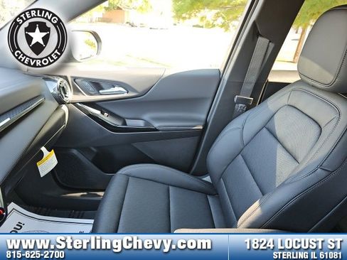 New 2026 Chevrolet Equinox LT w/ Convenience Package II image 21