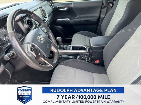 Used 2020 Toyota Tacoma TRD Sport w/ Technology Package AWD/4WD image 10