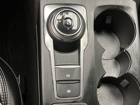 Certified 2024 Ford Escape Platinum AWD/4WD image 25