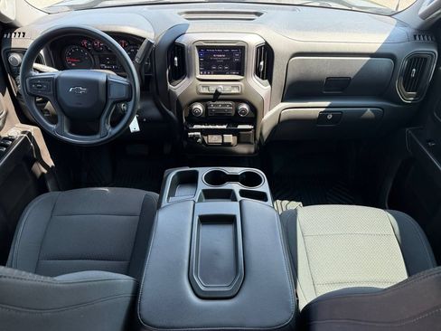 Used 2020 Chevrolet Silverado 1500 Custom Trail Boss w/ Custom Convenience Package AWD/4WD image 12
