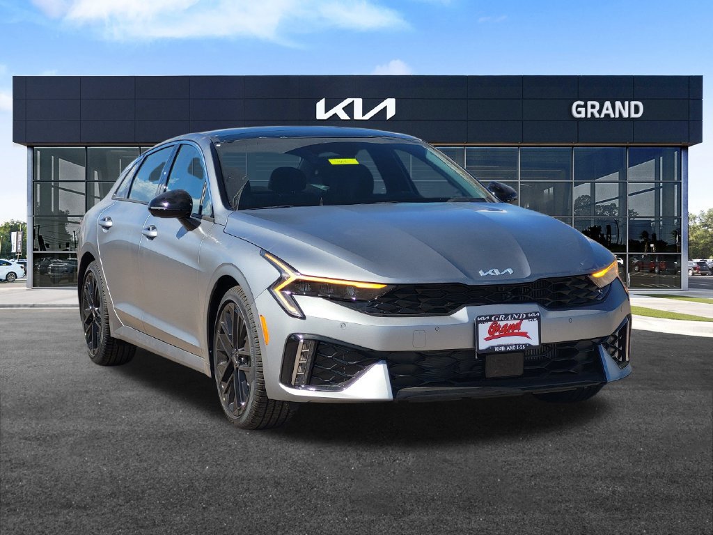 New 2027 Kia K5 GT FWD image 2