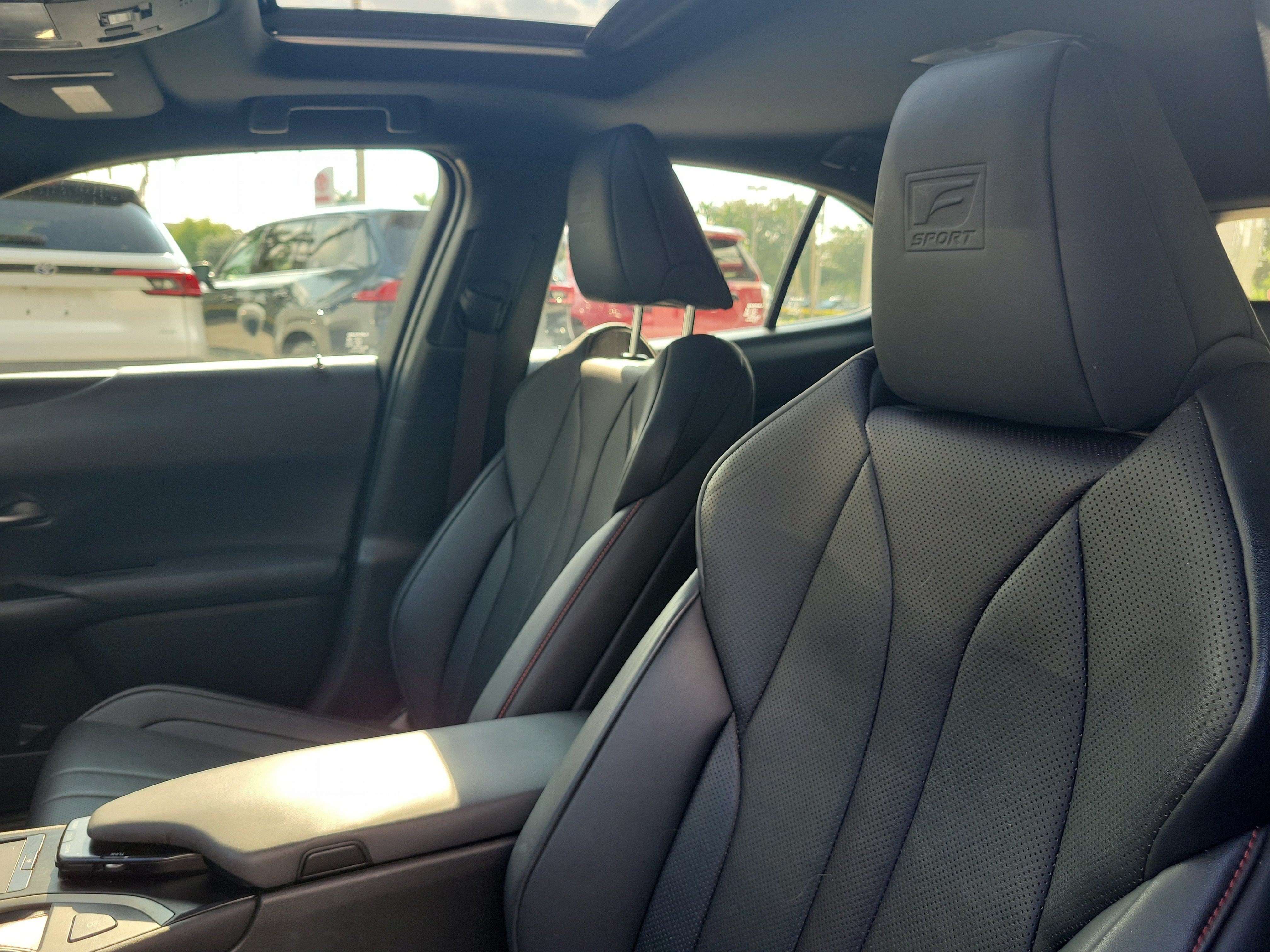 Used 2019 Lexus UX 200 F Sport w/ F Sport Premium Package FWD image 22