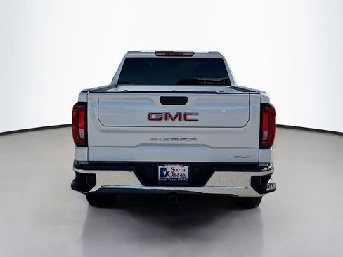 Used 2025 GMC Sierra 1500 SLT image 6