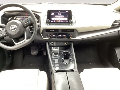 Used 2023 Nissan Rogue SV FWD image 10