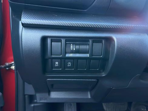 Used 2022 Subaru Crosstrek 2.0i Premium image 19