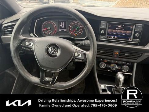 Used 2019 Volkswagen Jetta R-Line image 10