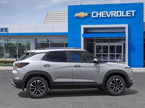 New 2026 Chevrolet TrailBlazer LT w/ Driver Confidence Package image 5