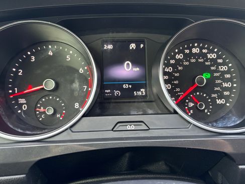 Used 2018 Volkswagen Tiguan SE image 22