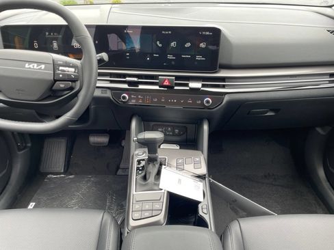New 2026 Kia Sportage EX AWD/4WD image 11