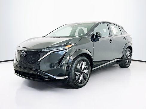 Used 2024 Nissan Ariya AWD image 3