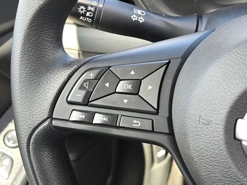 Used 2025 Nissan Sentra S FWD image 30