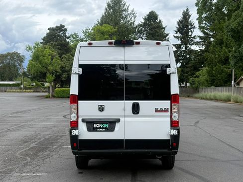 Used 2021 RAM ProMaster 2500 FWD image 5