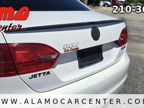 Used 2011 Volkswagen Jetta SE image 11