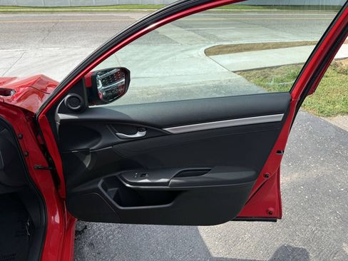 Used 2016 Honda Civic EX image 9