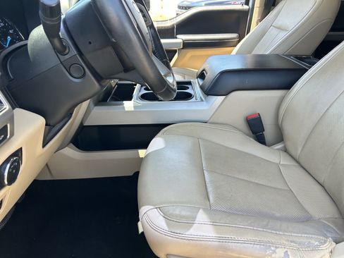 Used 2020 Ford F350 Lariat w/ Lariat Ultimate Package AWD/4WD image 13