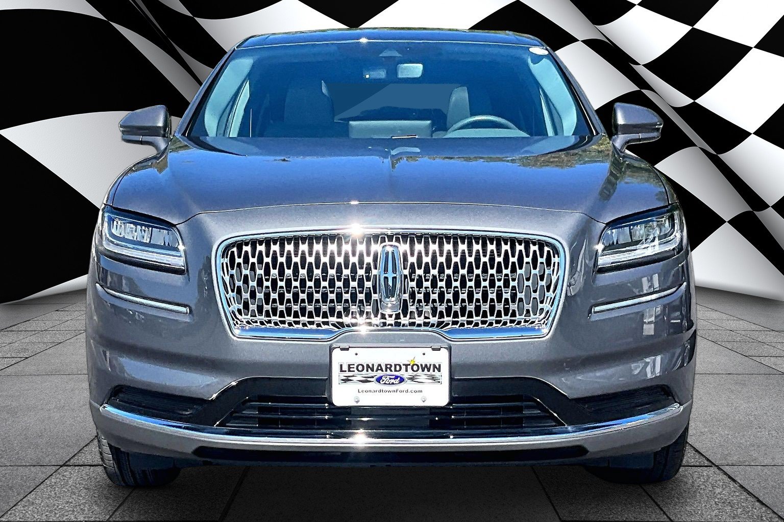 Used 2021 Lincoln Nautilus Reserve AWD/4WD image 3