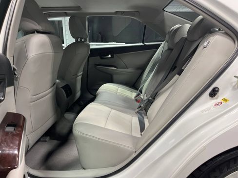 Used 2012 Toyota Camry XLE FWD image 33