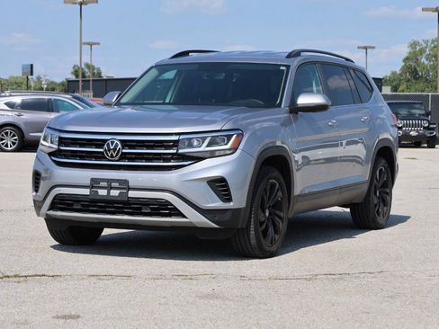 Used 2022 Volkswagen Atlas SE AWD/4WD image 6