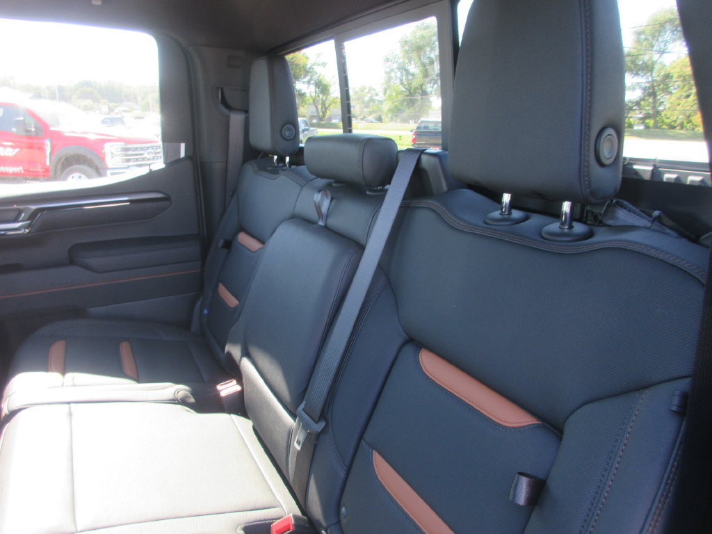 New 2026 GMC Sierra 1500 AT4 w/ AT4 Premium Package AWD/4WD image 13