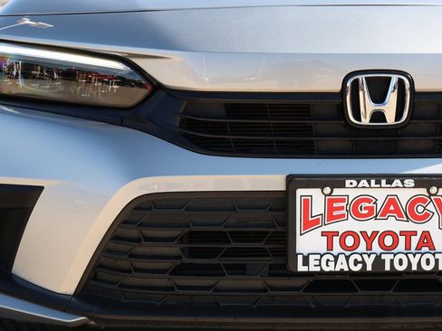 Used 2023 Honda Civic Sport image 9