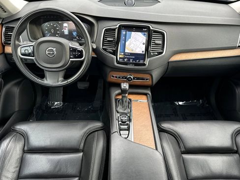 Used 2017 Volvo XC90 T6 Inscription w/ Vision Package image 3