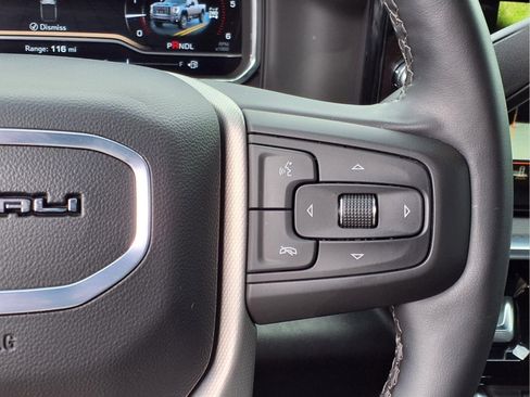 Used 2025 GMC Sierra 2500 Denali w/ Denali Reserve Package AWD/4WD image 14