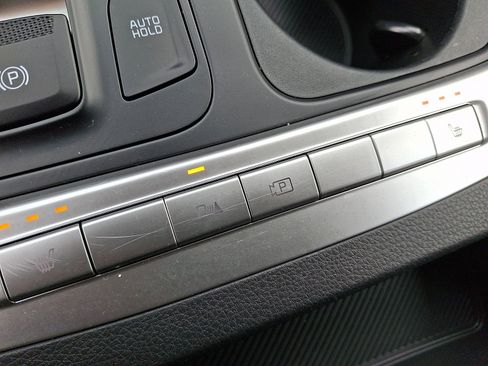 Used 2025 Kia Carnival image 26