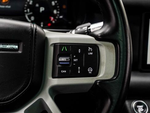 Used 2022 Land Rover Defender 110 XS Edition AWD/4WD image 28