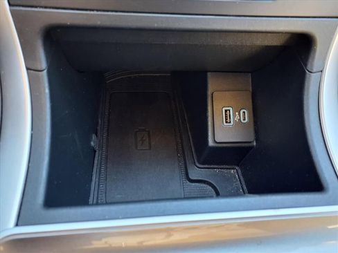 Used 2024 Ford Edge SEL w/ Convenience Package image 21