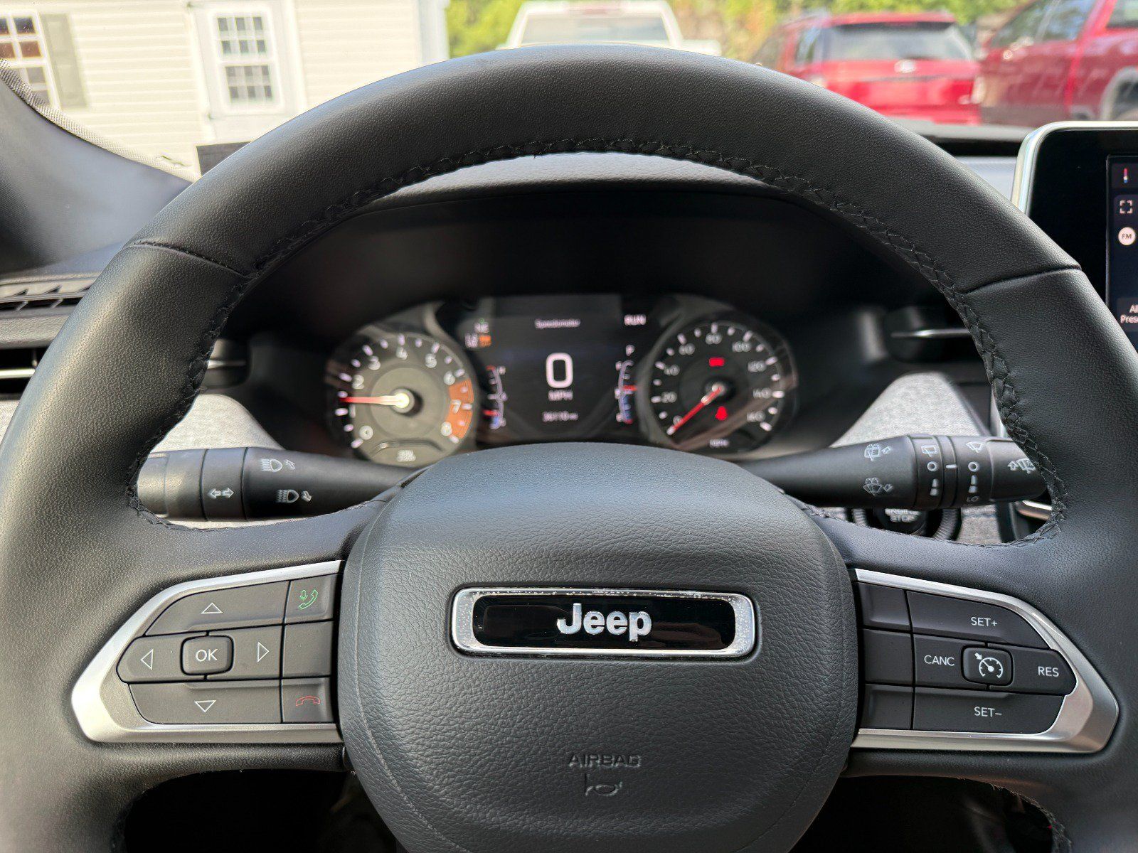 Used 2025 Jeep Compass Latitude AWD/4WD image 23