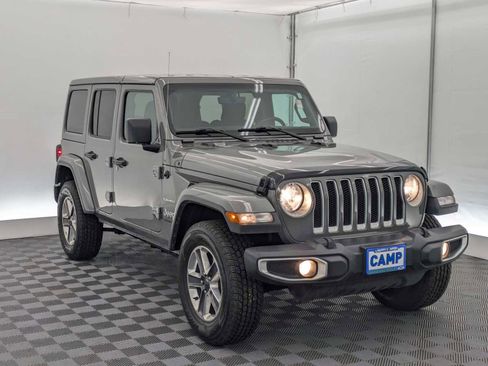Used 2023 Jeep Wrangler Sahara AWD/4WD image 8